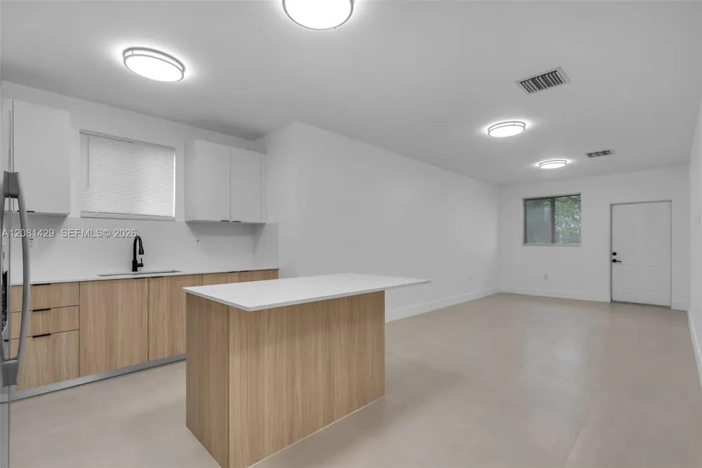 6500 NW 21st Ave #6500 Miami, FL 33147
