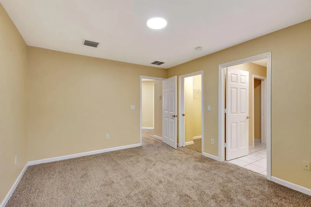 1302 LUCAYA DRIVE Riviera Beach, FL 33404