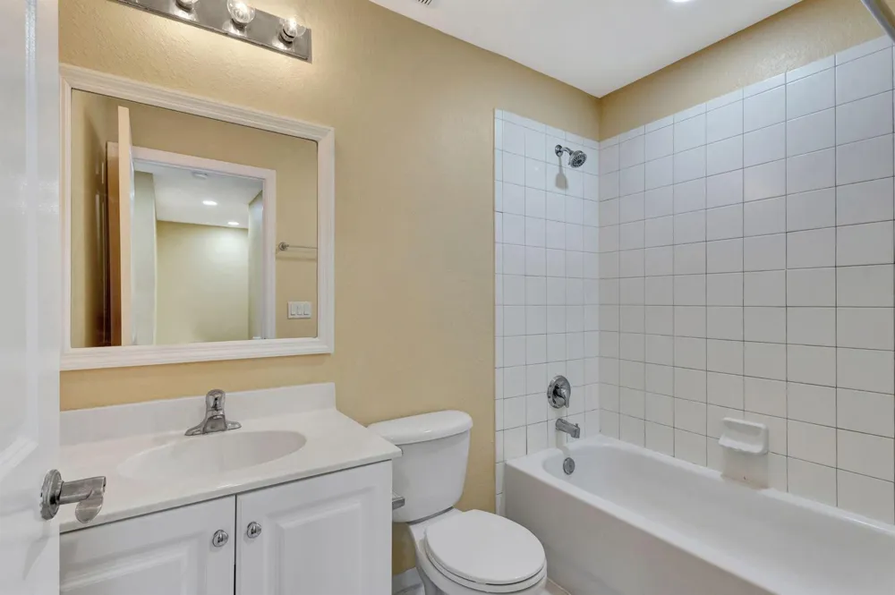 1302 LUCAYA DRIVE Riviera Beach, FL 33404