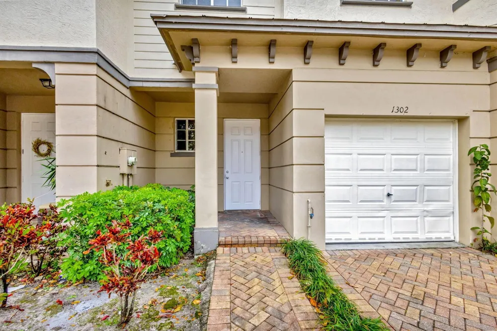 1302 LUCAYA DRIVE Riviera Beach, FL 33404