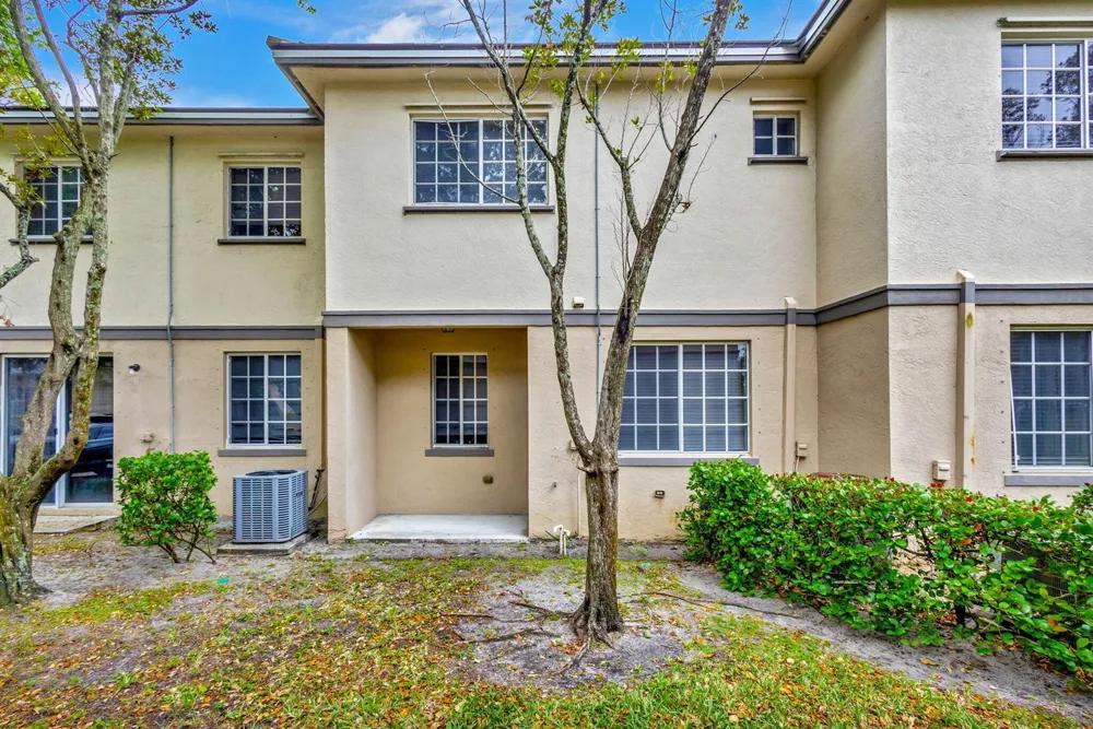1302 LUCAYA DRIVE Riviera Beach, FL 33404