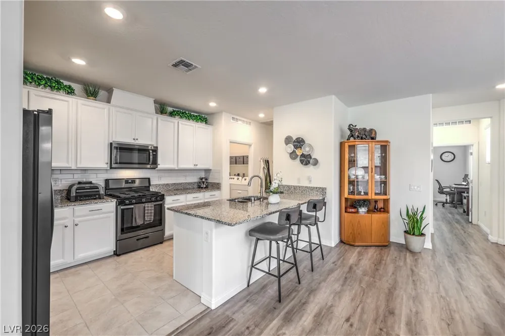 2376 Elmont Avenue North Las Vegas, NV 89086