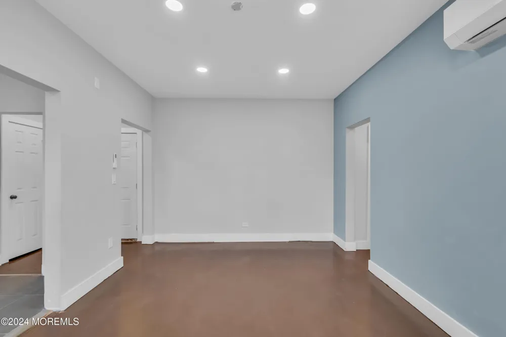 922 4th Avenue #2A Asbury Park, NJ 07712