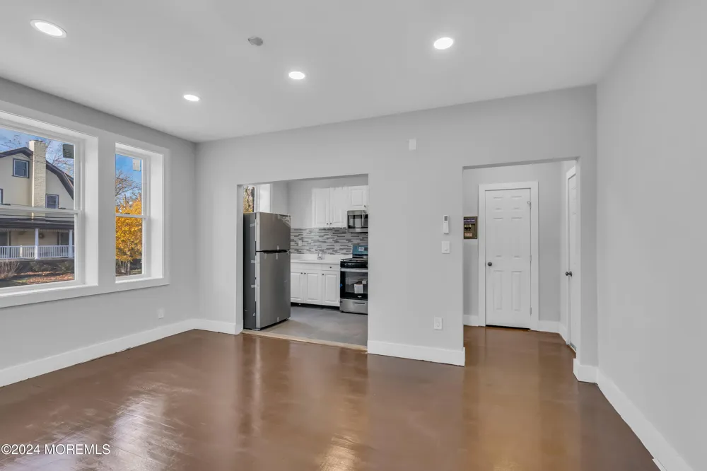 922 4th Avenue #2A Asbury Park, NJ 07712