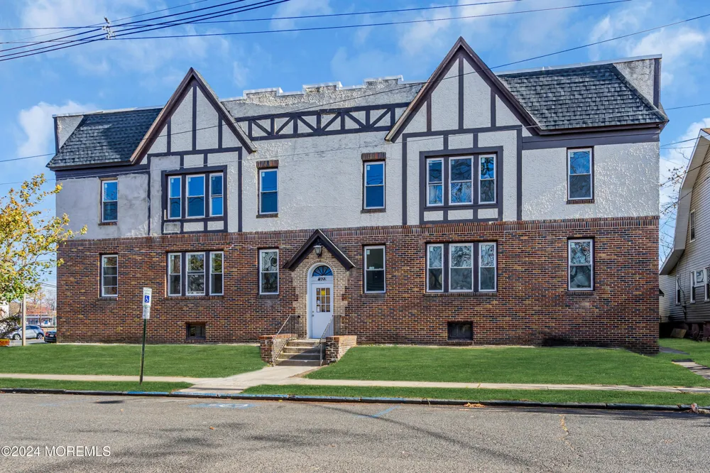 922 4th Avenue #2A Asbury Park, NJ 07712