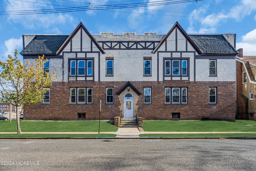 922 4th Avenue #2A Asbury Park, NJ 07712