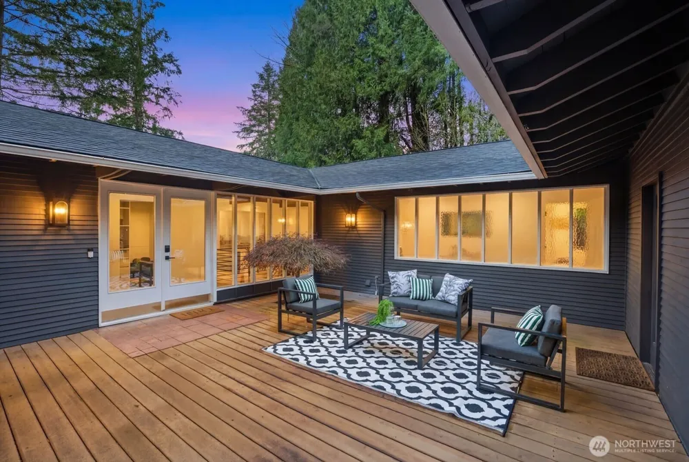 1520 Sycamore Drive SE Issaquah, WA 98027