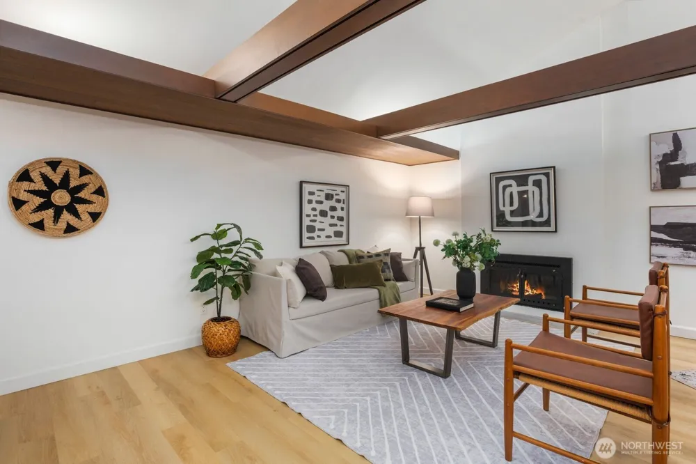 1520 Sycamore Drive SE Issaquah, WA 98027