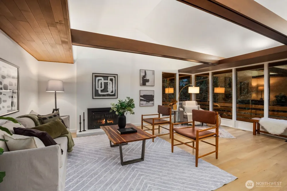 1520 Sycamore Drive SE Issaquah, WA 98027