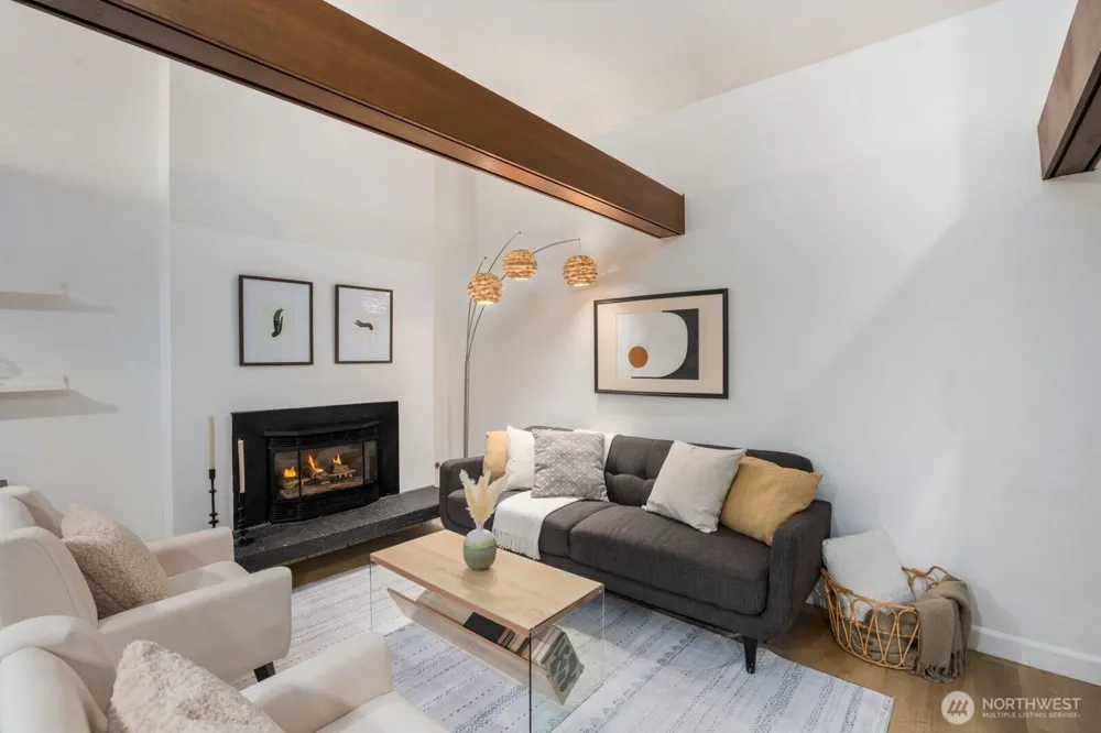 1520 Sycamore Drive SE Issaquah, WA 98027