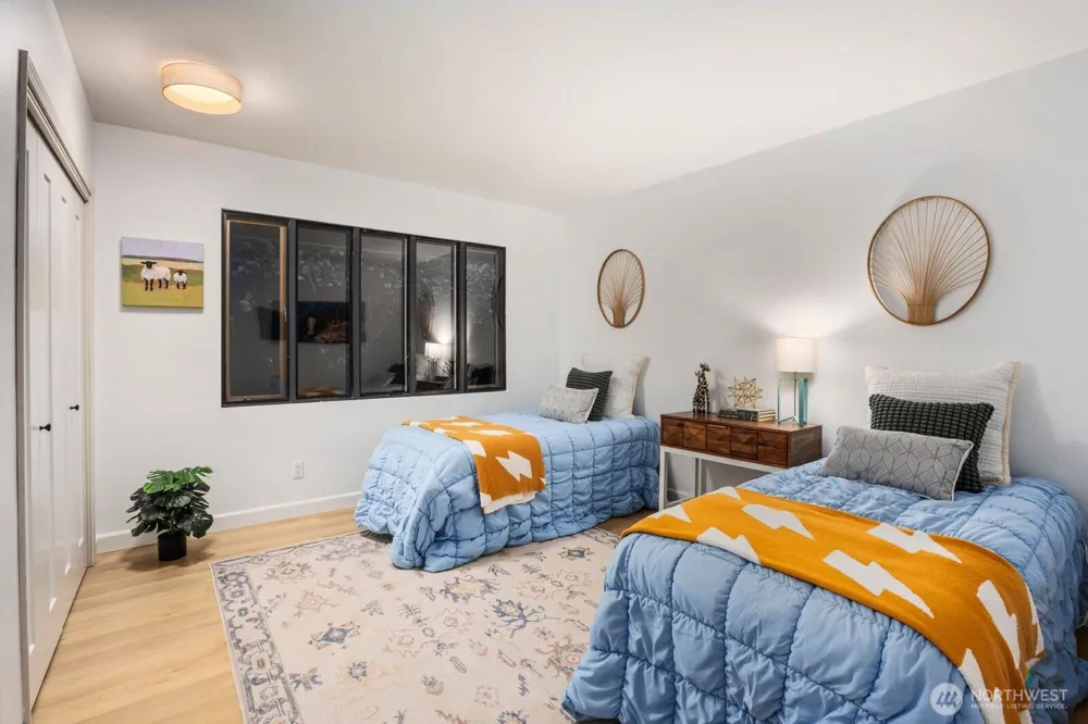 1520 Sycamore Drive SE Issaquah, WA 98027