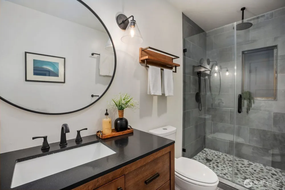 1520 Sycamore Drive SE Issaquah, WA 98027