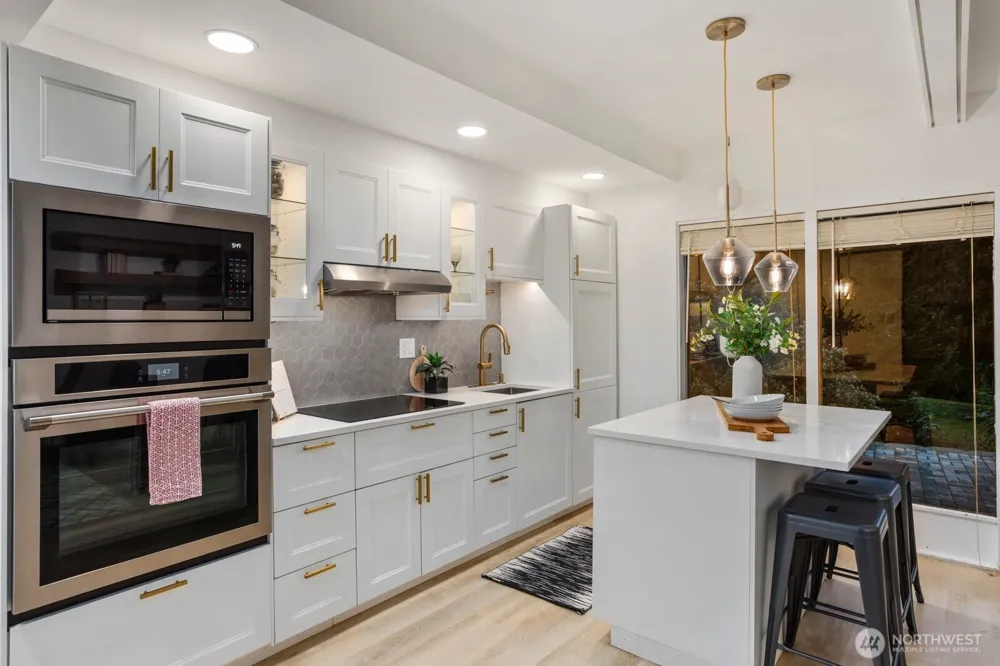 1520 Sycamore Drive SE Issaquah, WA 98027