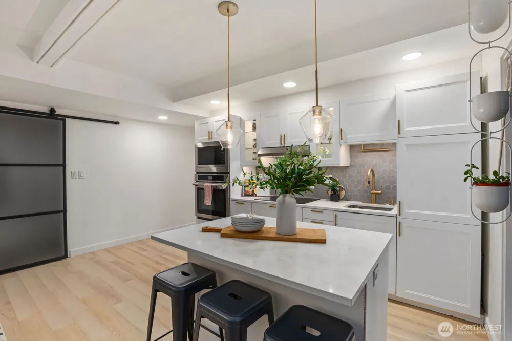 1520 Sycamore Drive SE Issaquah, WA 98027
