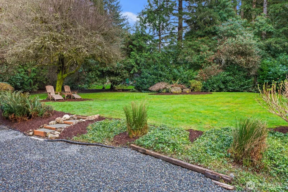 1520 Sycamore Drive SE Issaquah, WA 98027