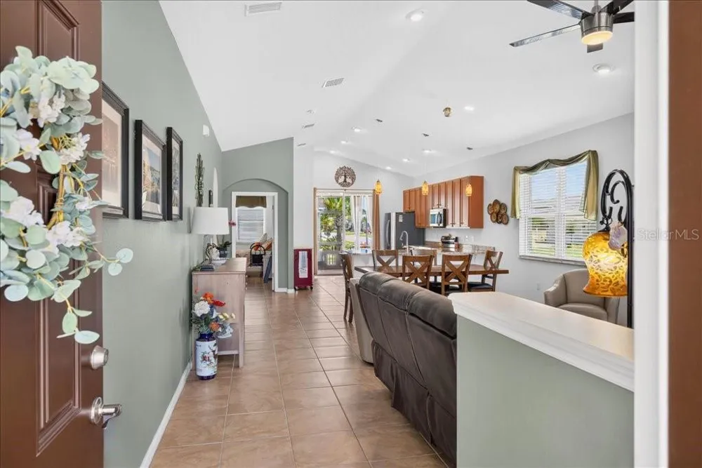 2 TIDEWAY TRAIL Palm Coast, FL 32137