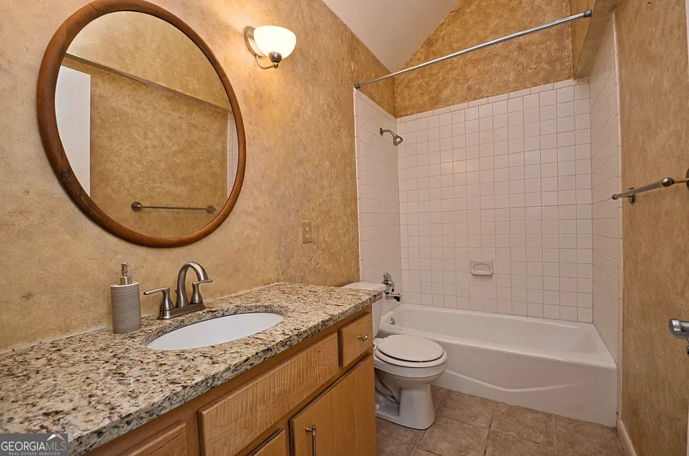 3294 Creekside DR Conyers, GA 30094