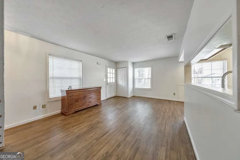 1313 Surrey LN SW Marietta, GA 30008