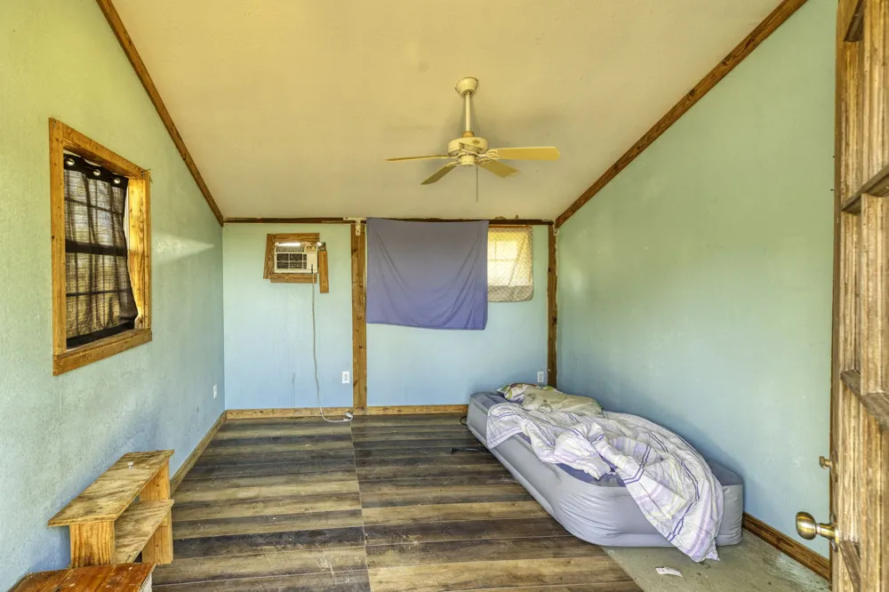 645 Old Luling Road Lockhart, TX 78644