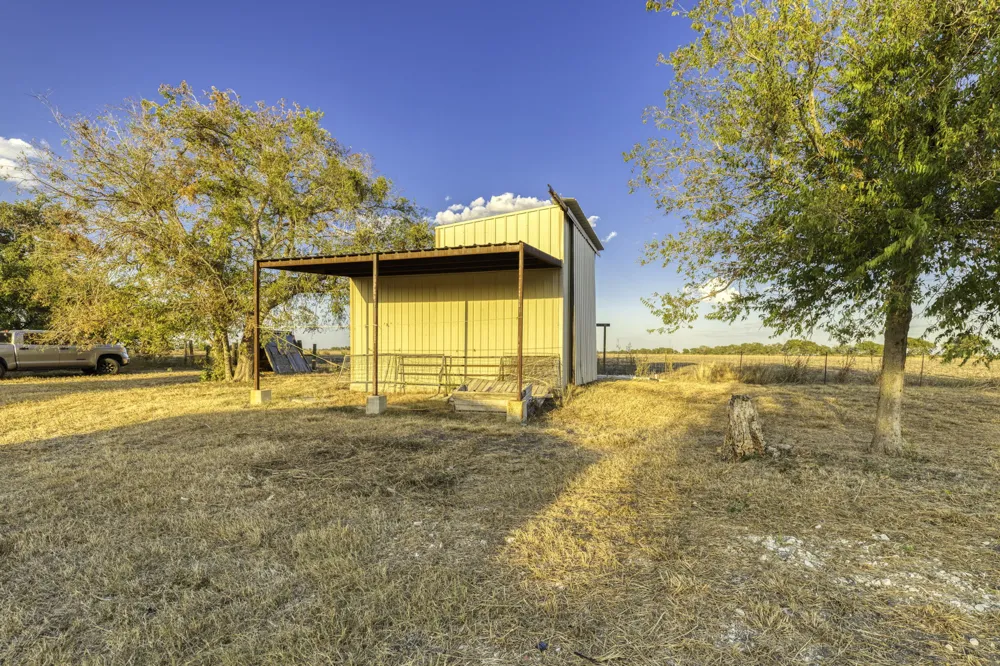 645 Old Luling Road Lockhart, TX 78644