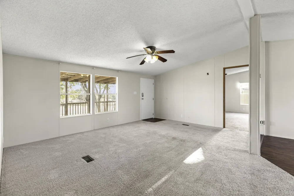 645 Old Luling Road Lockhart, TX 78644