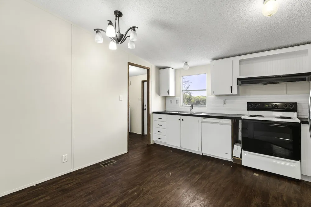 645 Old Luling Road Lockhart, TX 78644
