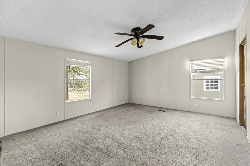 645 Old Luling Road Lockhart, TX 78644