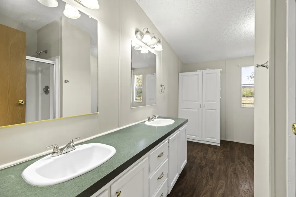 645 Old Luling Road Lockhart, TX 78644