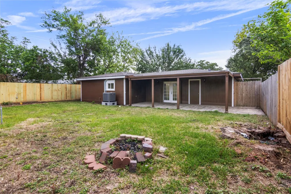 3018 Vance Avenue Texas City, TX 77590