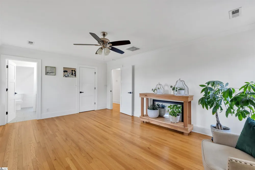 380 Forrester Drive Greenville, SC 29607