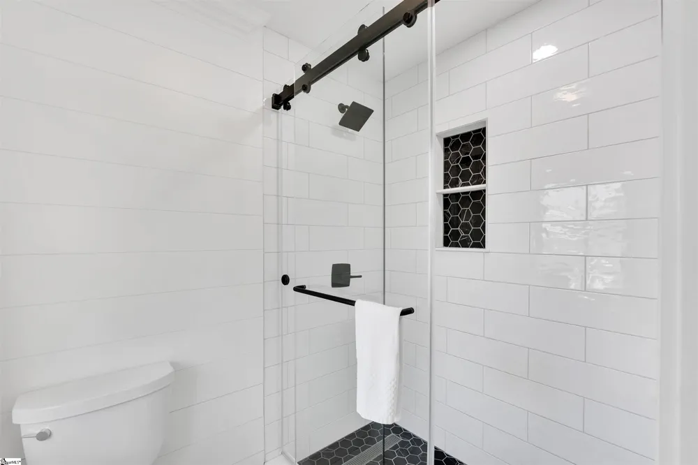 380 Forrester Drive Greenville, SC 29607