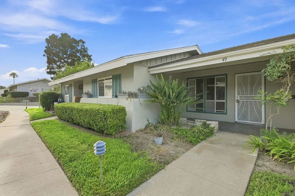 3760 Vista Campana S #49 Oceanside, CA 92057