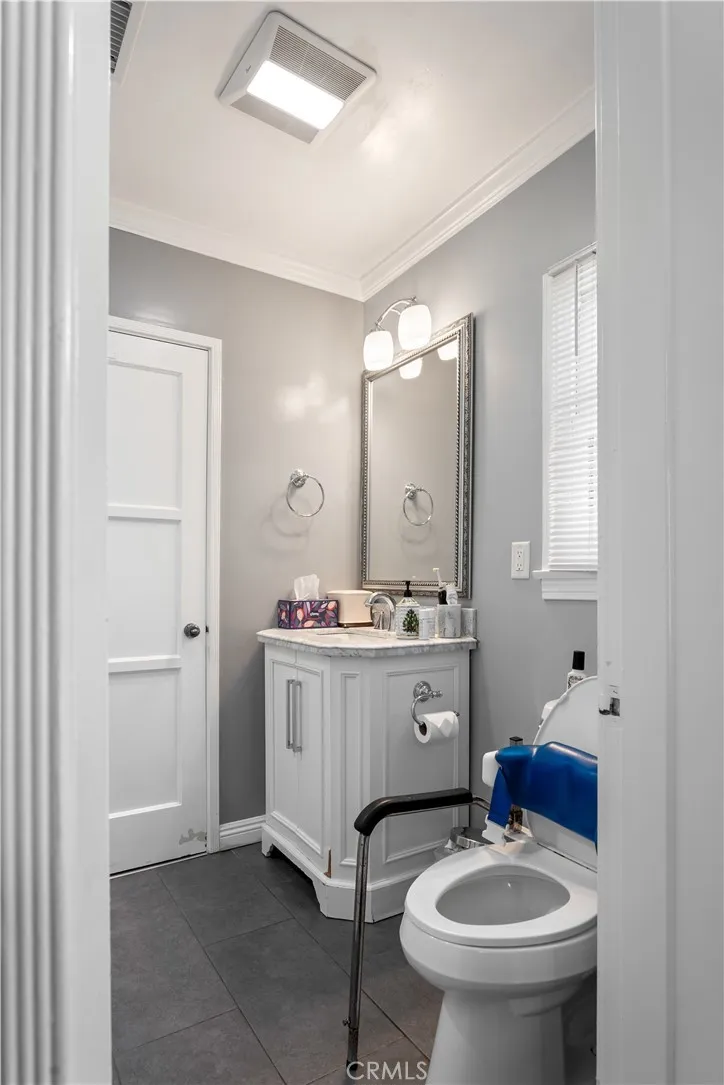 668 W 12th Claremont, CA 91711