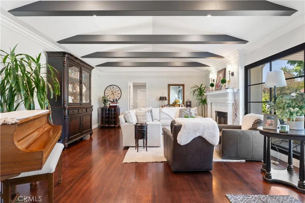668 W 12th Claremont, CA 91711