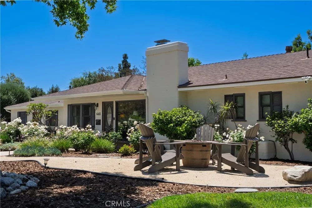 668 W 12th Claremont, CA 91711