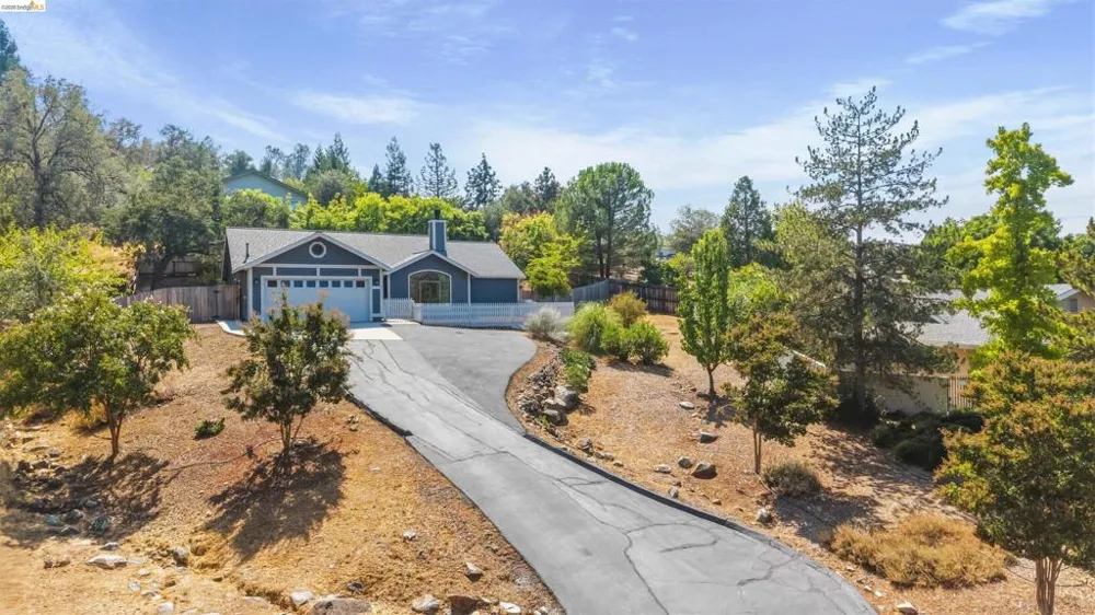 13115 Beckwith Road Sonora, CA 95370