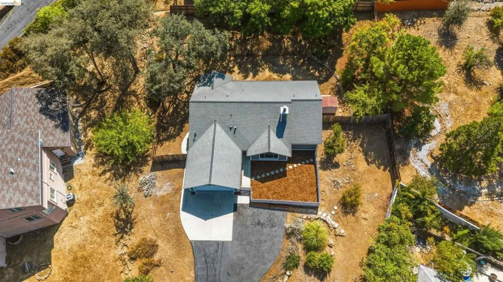 13115 Beckwith Road Sonora, CA 95370