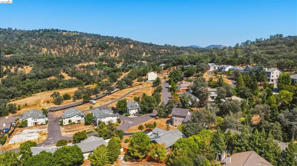 13115 Beckwith Road Sonora, CA 95370