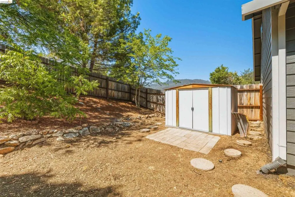 13115 Beckwith Road Sonora, CA 95370
