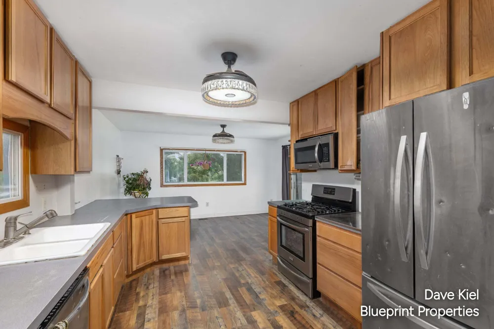 131 Manor Drive Middleville, MI 49333
