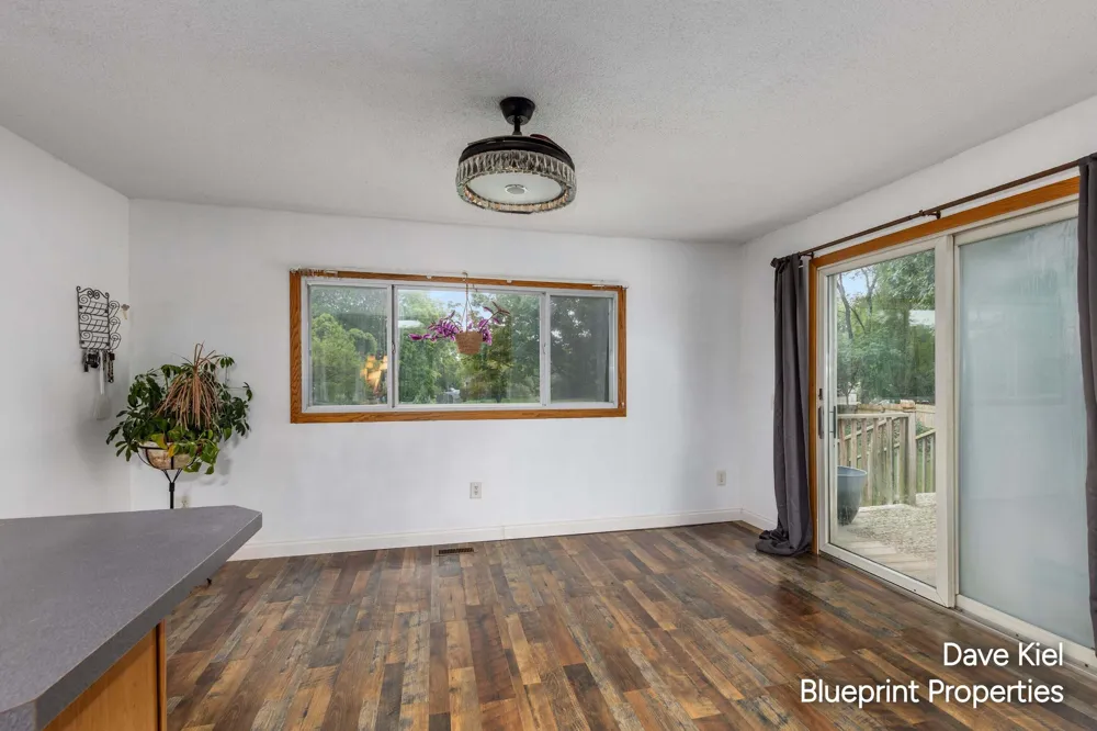 131 Manor Drive Middleville, MI 49333