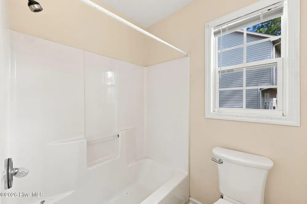 870 Pine Valley Road Jacksonville, NC 28546