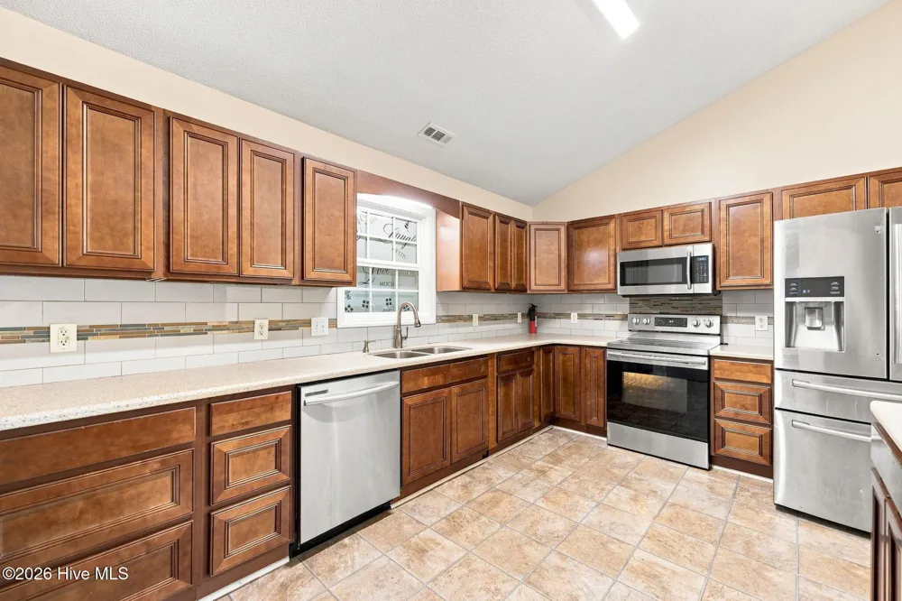870 Pine Valley Road Jacksonville, NC 28546