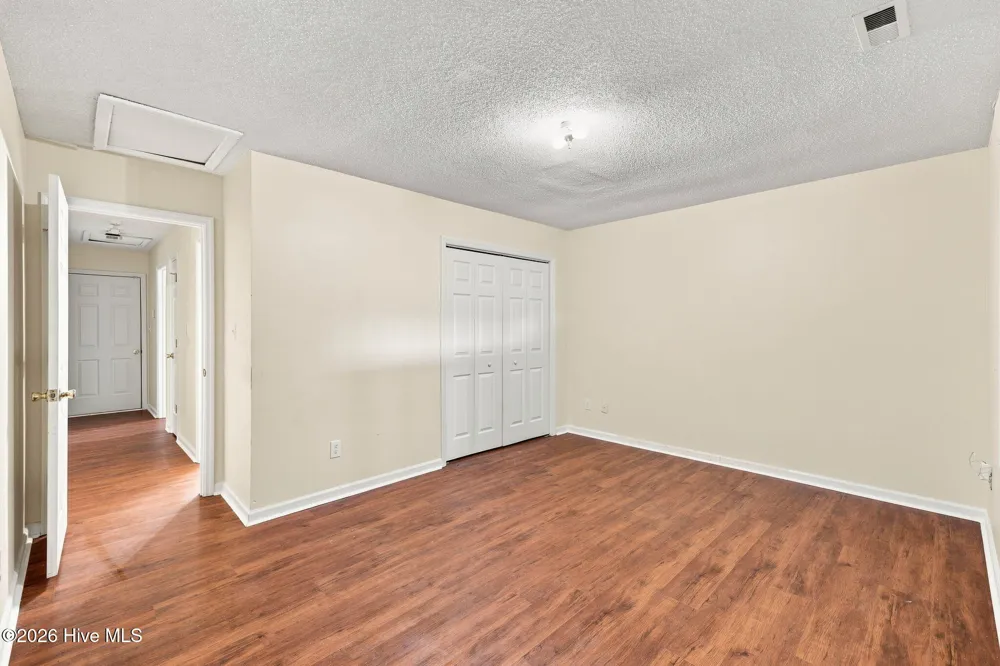 870 Pine Valley Road Jacksonville, NC 28546