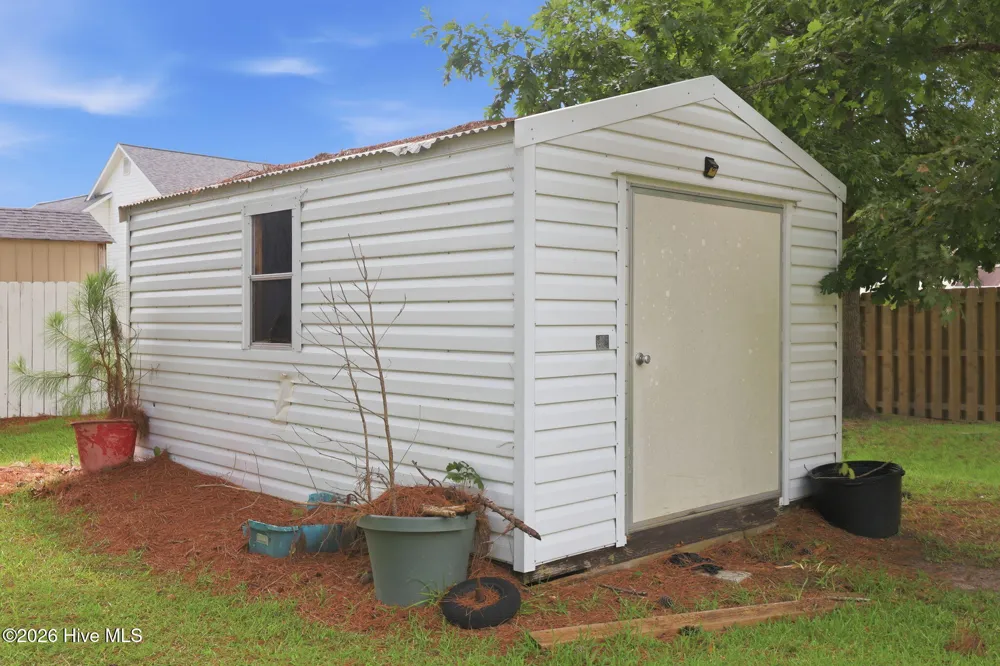 870 Pine Valley Road Jacksonville, NC 28546