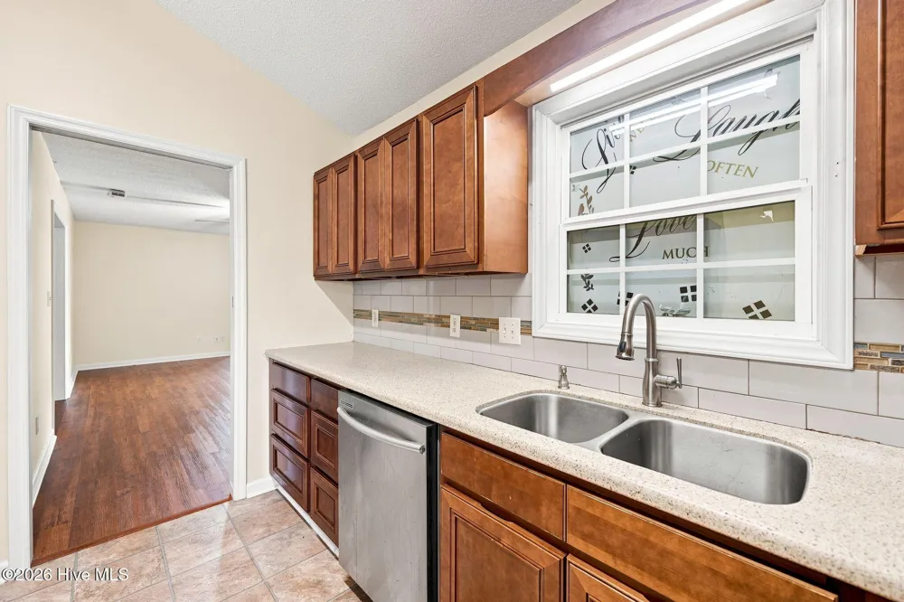 870 Pine Valley Road Jacksonville, NC 28546