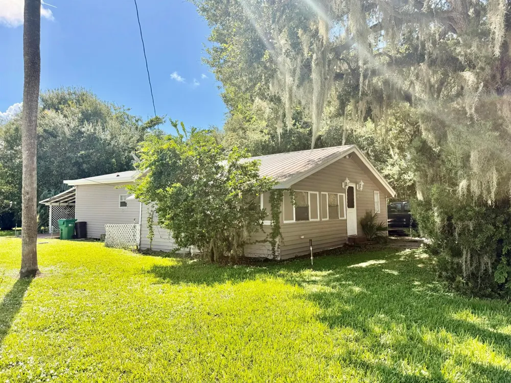 401 SE 4TH AVENUE Okeechobee, FL 34974
