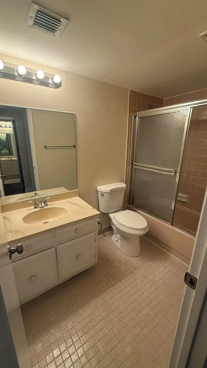 6474 Pumpkin Seed Circle #206 Boca Raton, FL 33433