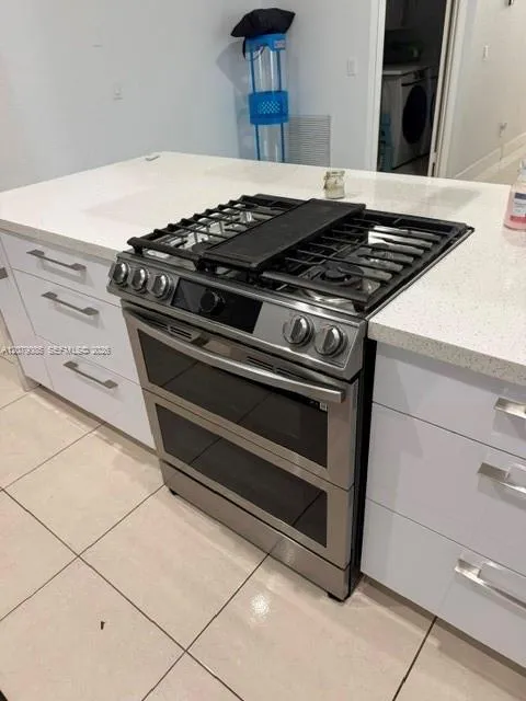 9771 NW 32nd St Doral, FL 33172