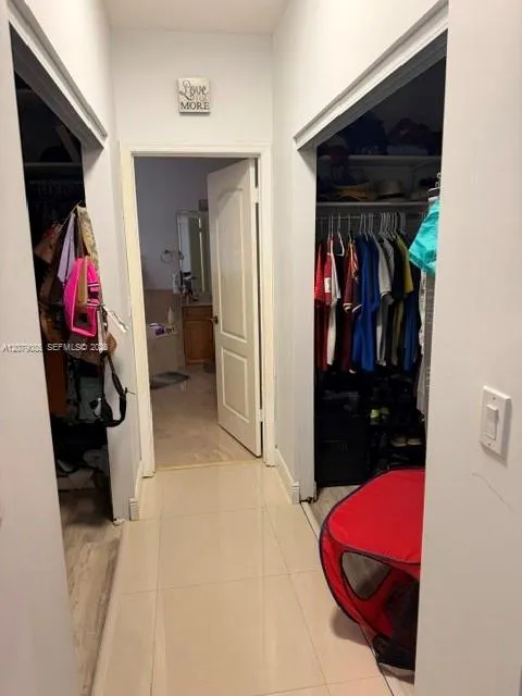 9771 NW 32nd St Doral, FL 33172